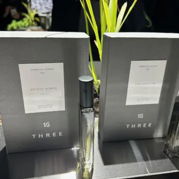 THREEの新製品発表会