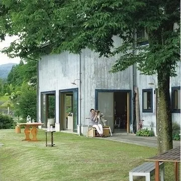 玄太さんと、裏山散歩を終えてご機嫌の愛犬、オッタロー