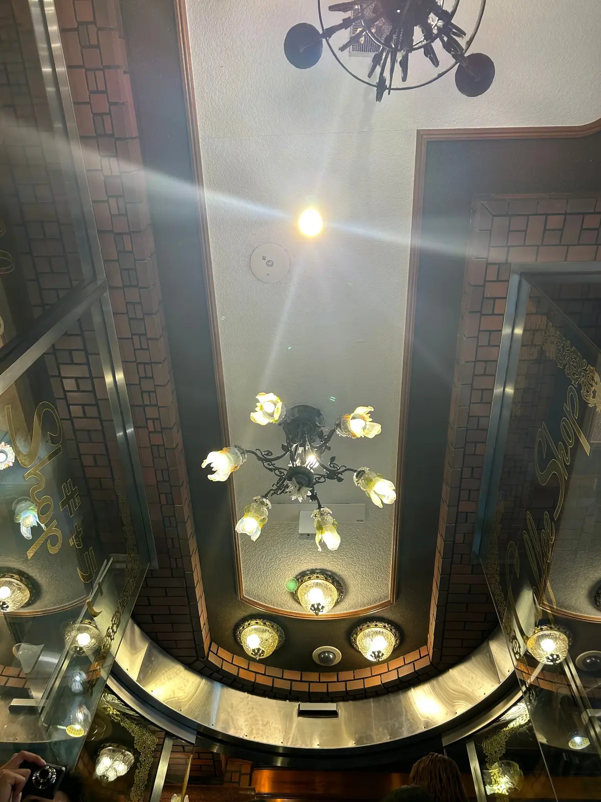 アンティークシャンデリア　シャンデリア　純喫茶巡り　