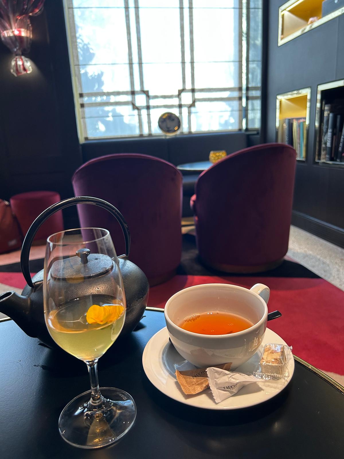 フォションホテル　マカロン　紅茶　Fauchon L’Hôtel Paris