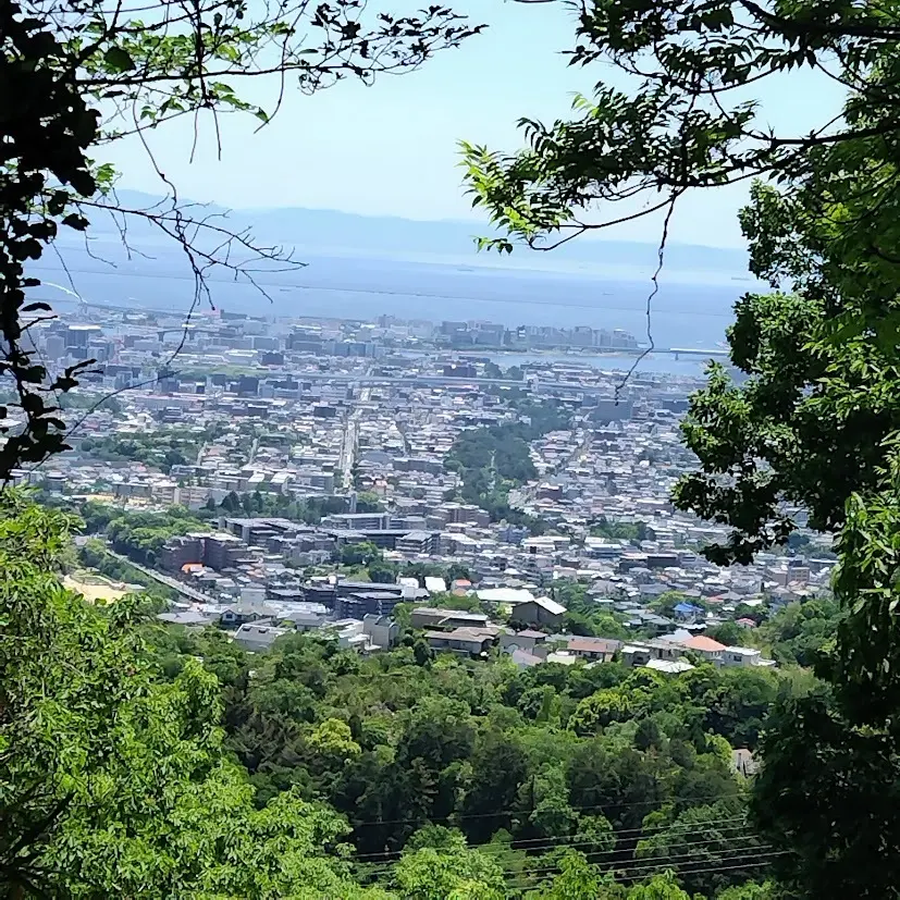 甲山から神呪寺へ途中からの景色
