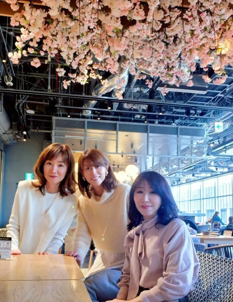 東京ミッドタウン八重洲２階　