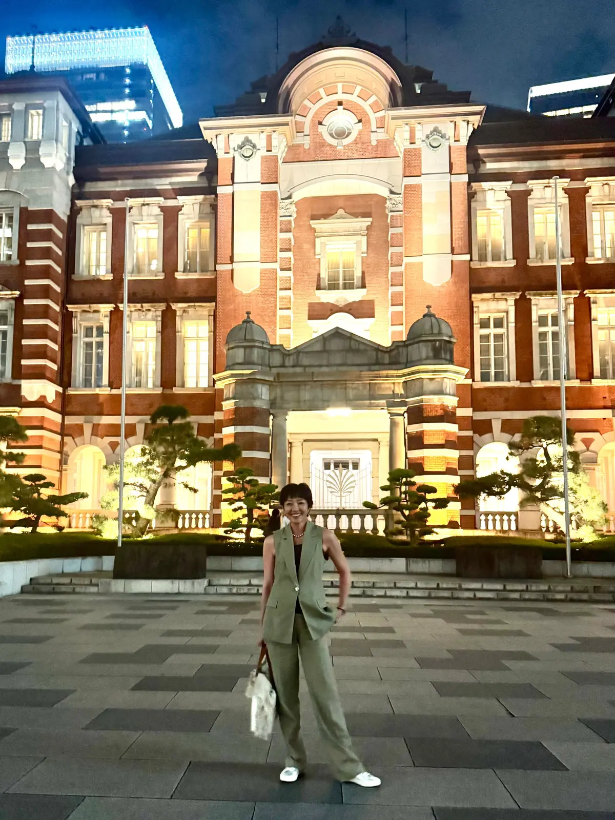東京駅舎前