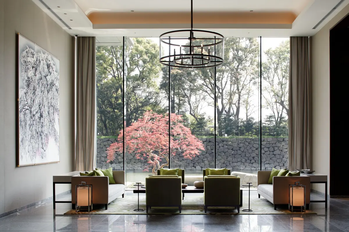 パレスホテル　内観　景色