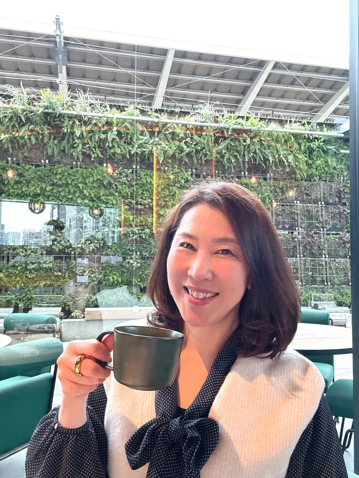 Osteria IL VIAGGIO (オステリア イル ヴィアッジオ)でコーヒーをいただきながら弾むおしゃべり