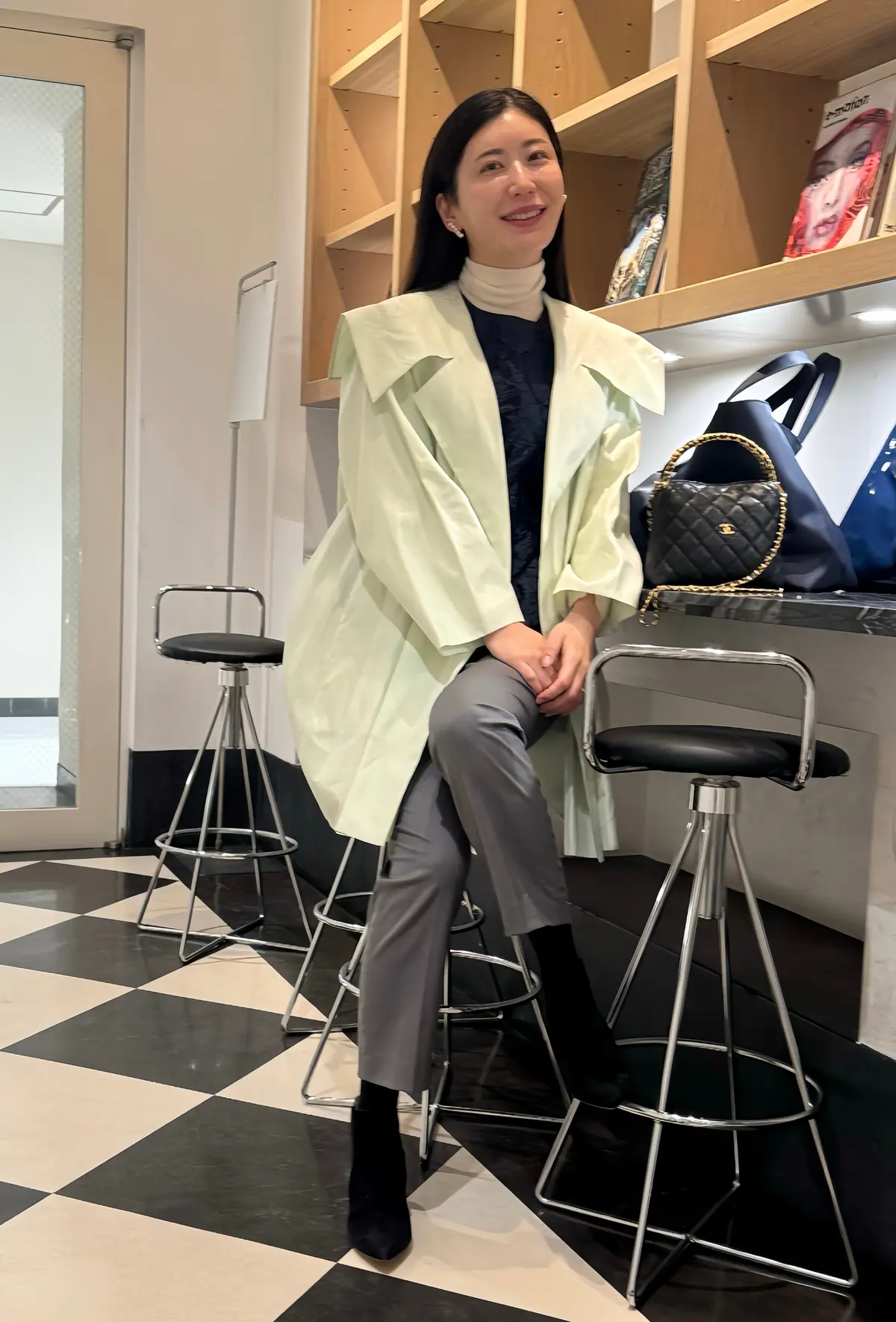 50代　ショートトレンチ　アウター　春コーデ　