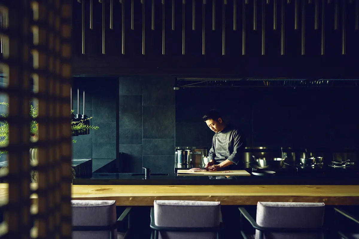 コンテンポラリー割烹「SAWAKA」