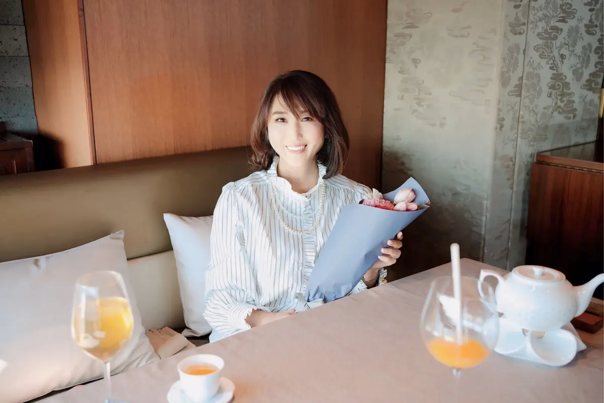 H&M/フリルトルムシャツ　記事番号：1316498001