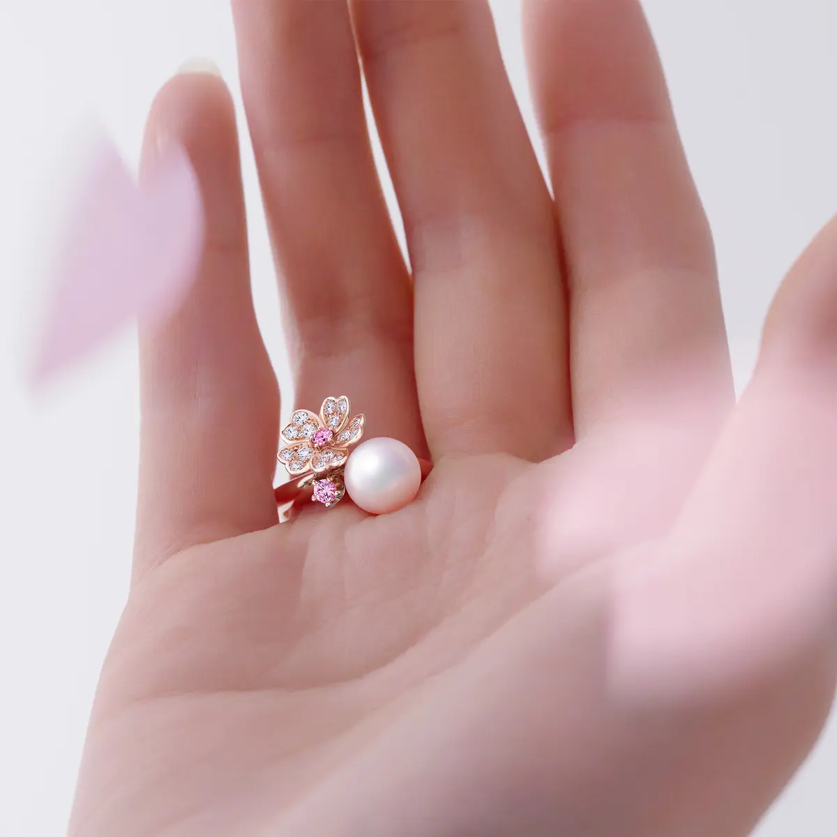 ミキモト　アコヤ真珠・サファイア・ダイアモンド・18Kピンクゴールド　¥616,000