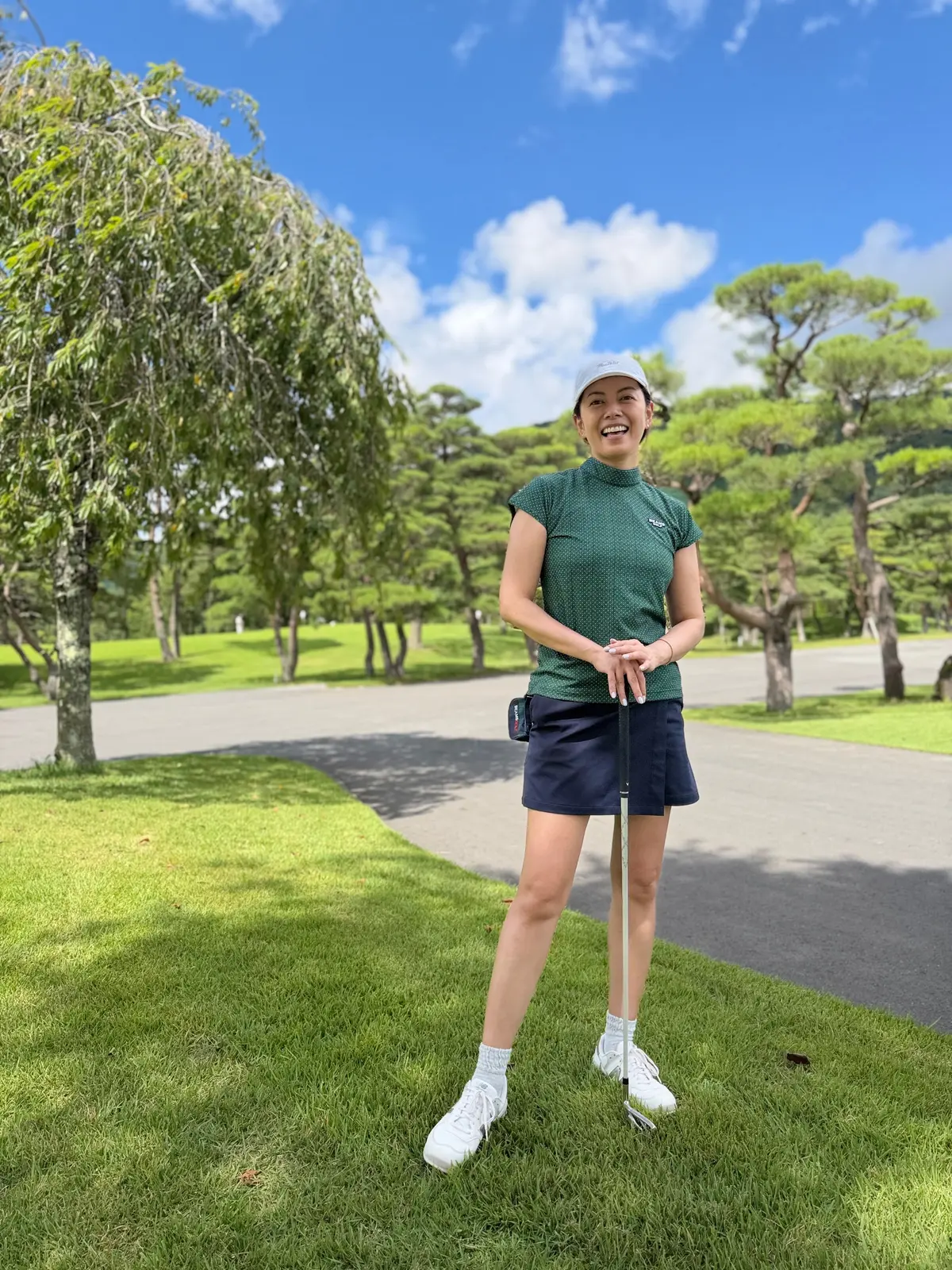 中村美和さん　ビームスゴルフのハイネックトップス　ゴルフコーデ
