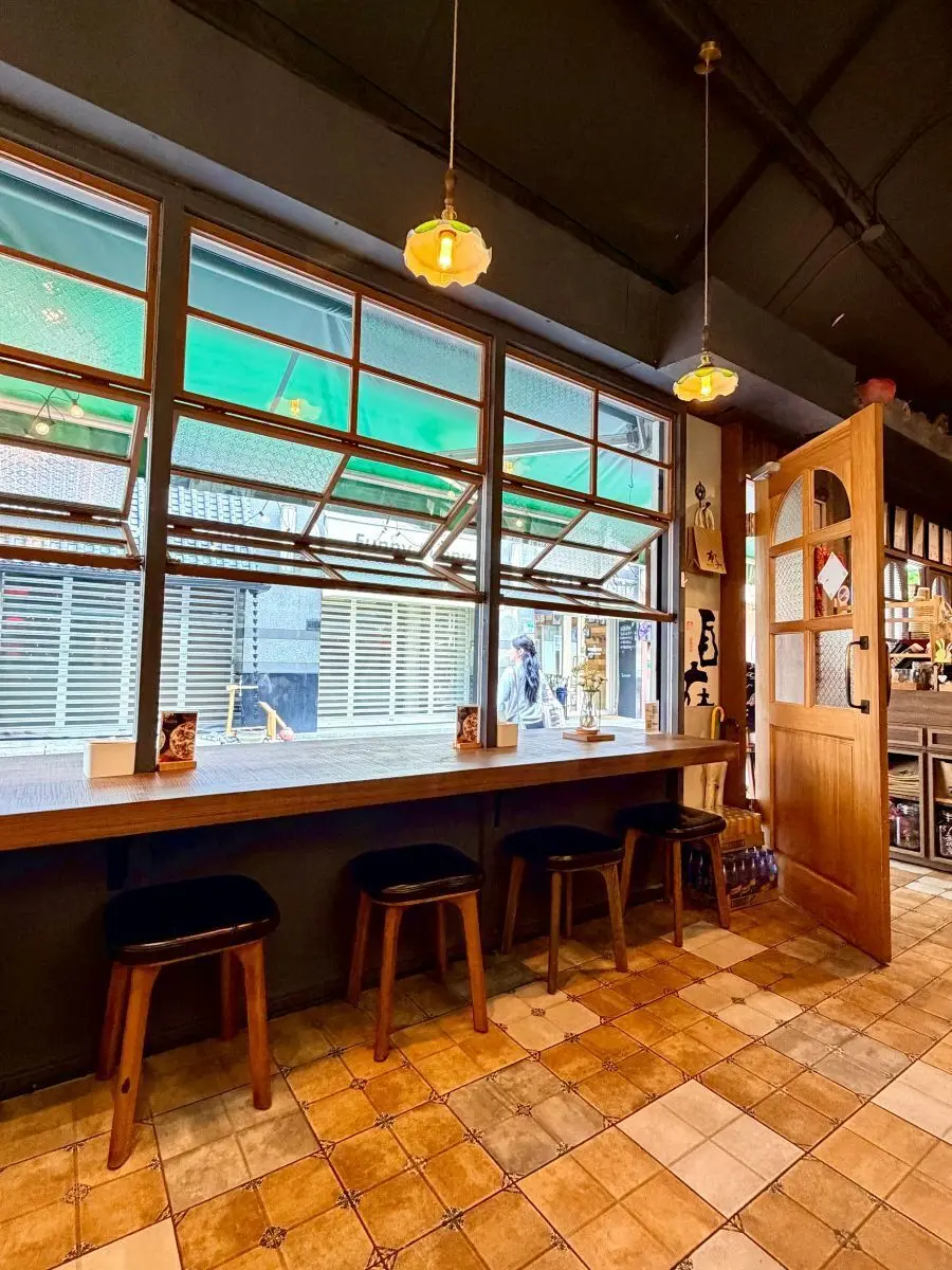 台北：永康街の布子珈琲の内装