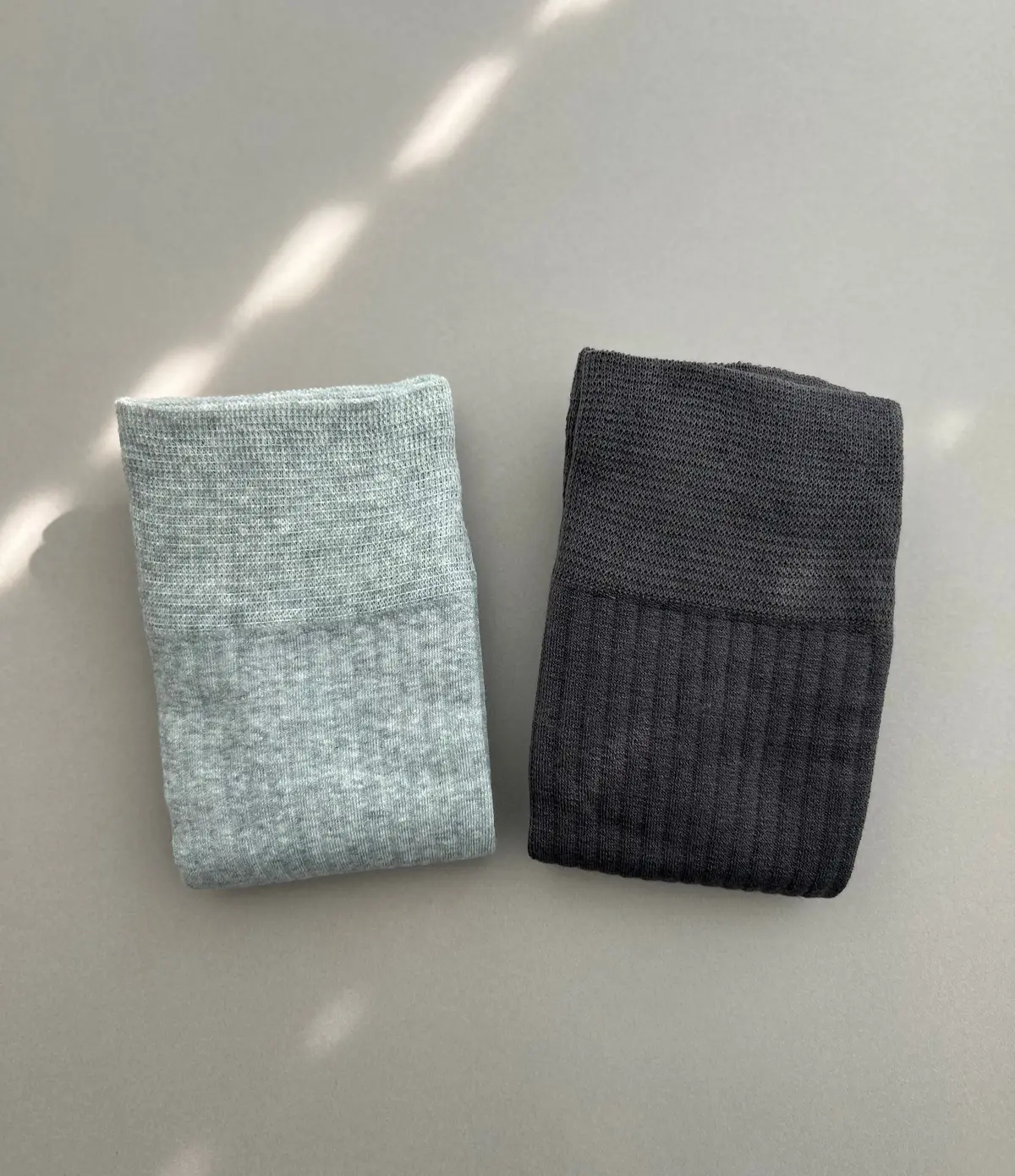 マエエの着圧ソックス 履き口 エクラ編集部員の偏愛名品図鑑