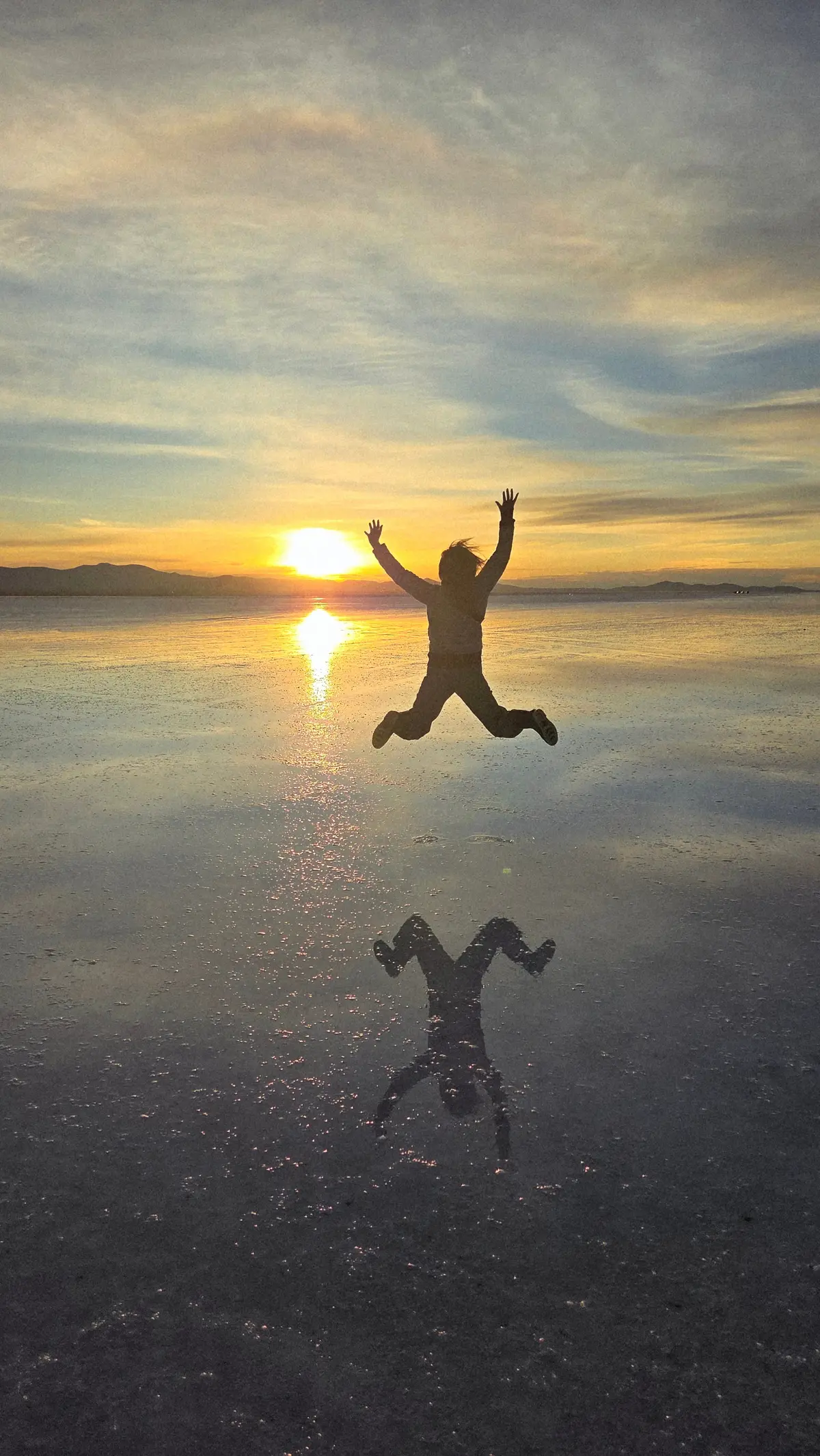 初日の出はウユニ塩湖での画像_4