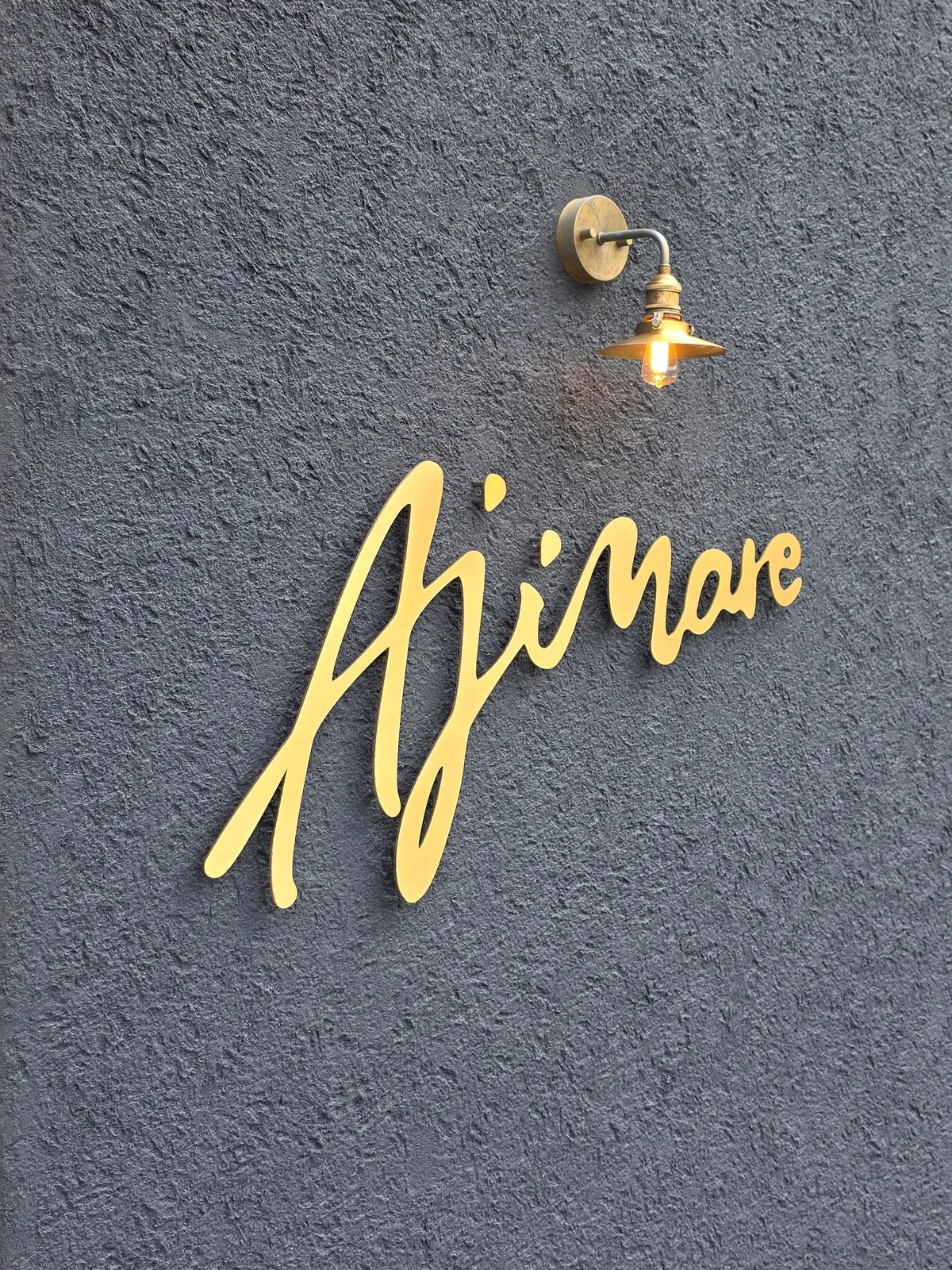 海辺の素敵なカフェでランチの画像_8