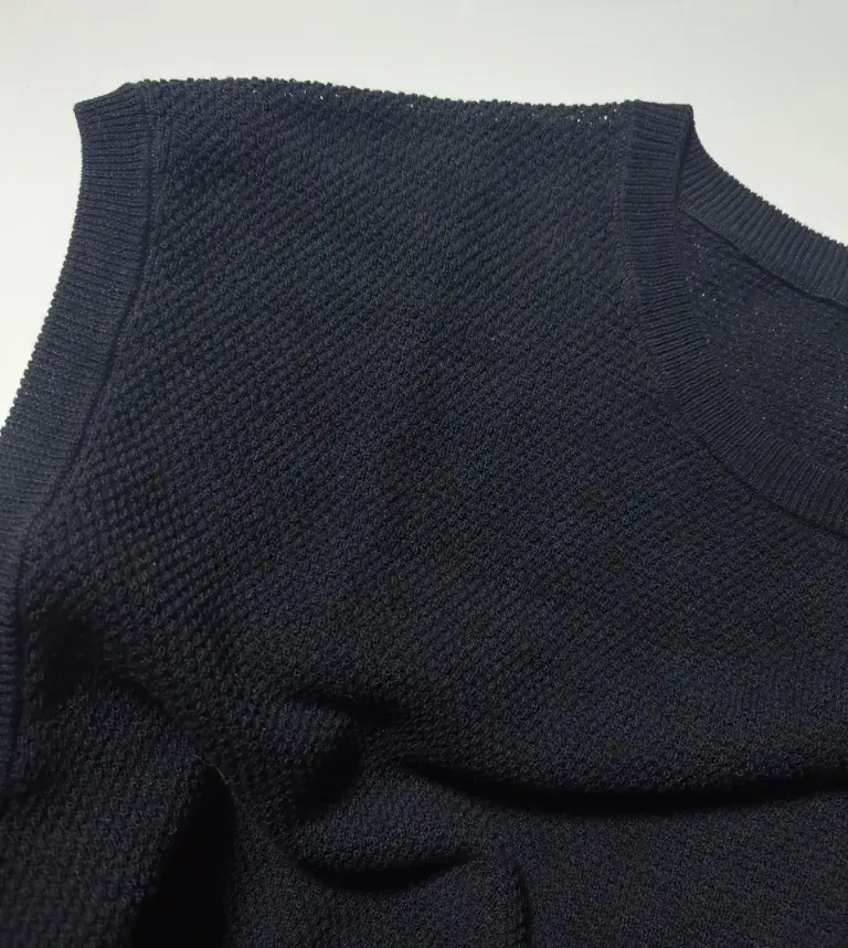 無印良品 透かし編みノースリーブセーター