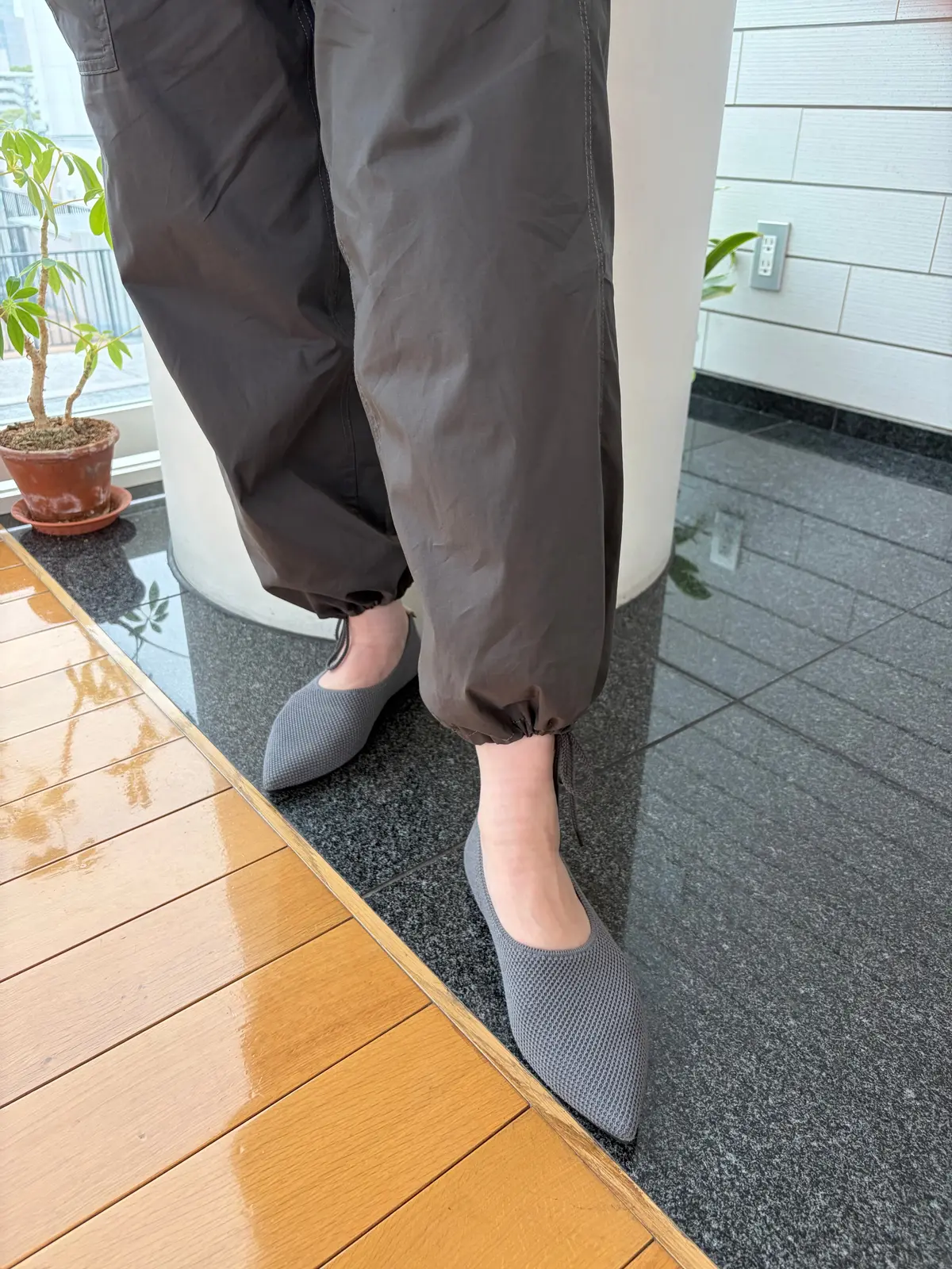 Offen×eclat pointed－SIMPを履いた編集MKの寄り