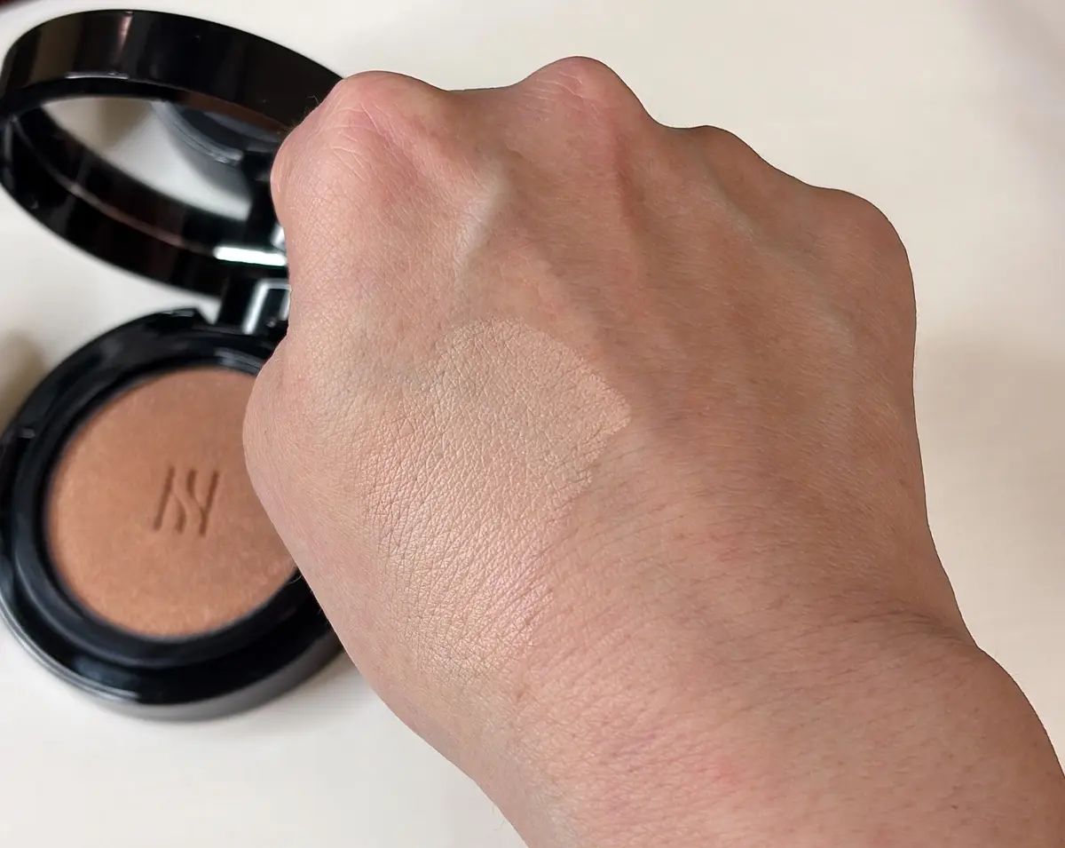 50代　40代　おすすめ　クッションファンデ　韓国コスメ　HERA ブラック クッション ファンデーション　おすすめポイント：クリアできちんとした端正な美肌に