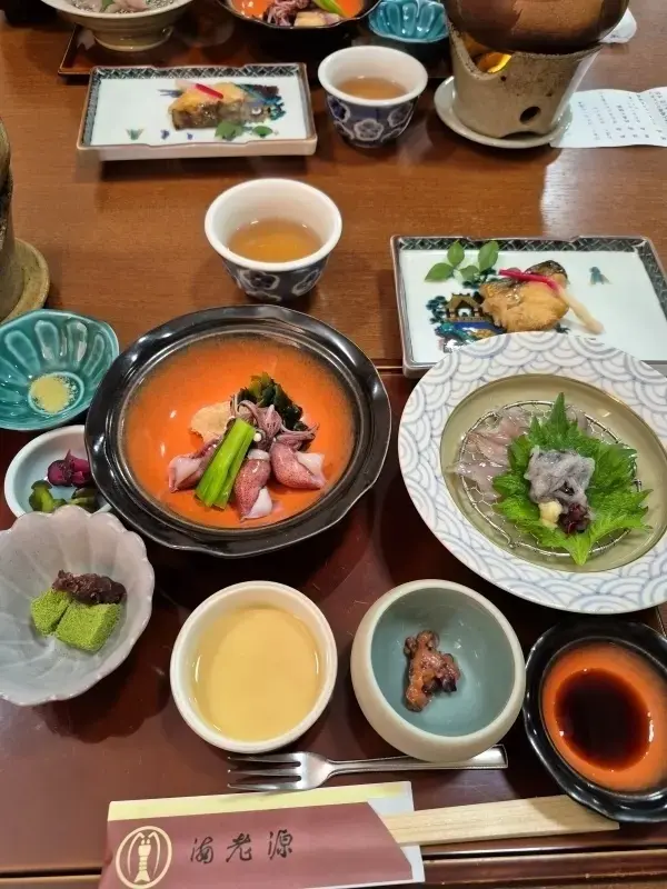 海遊亭・海老源