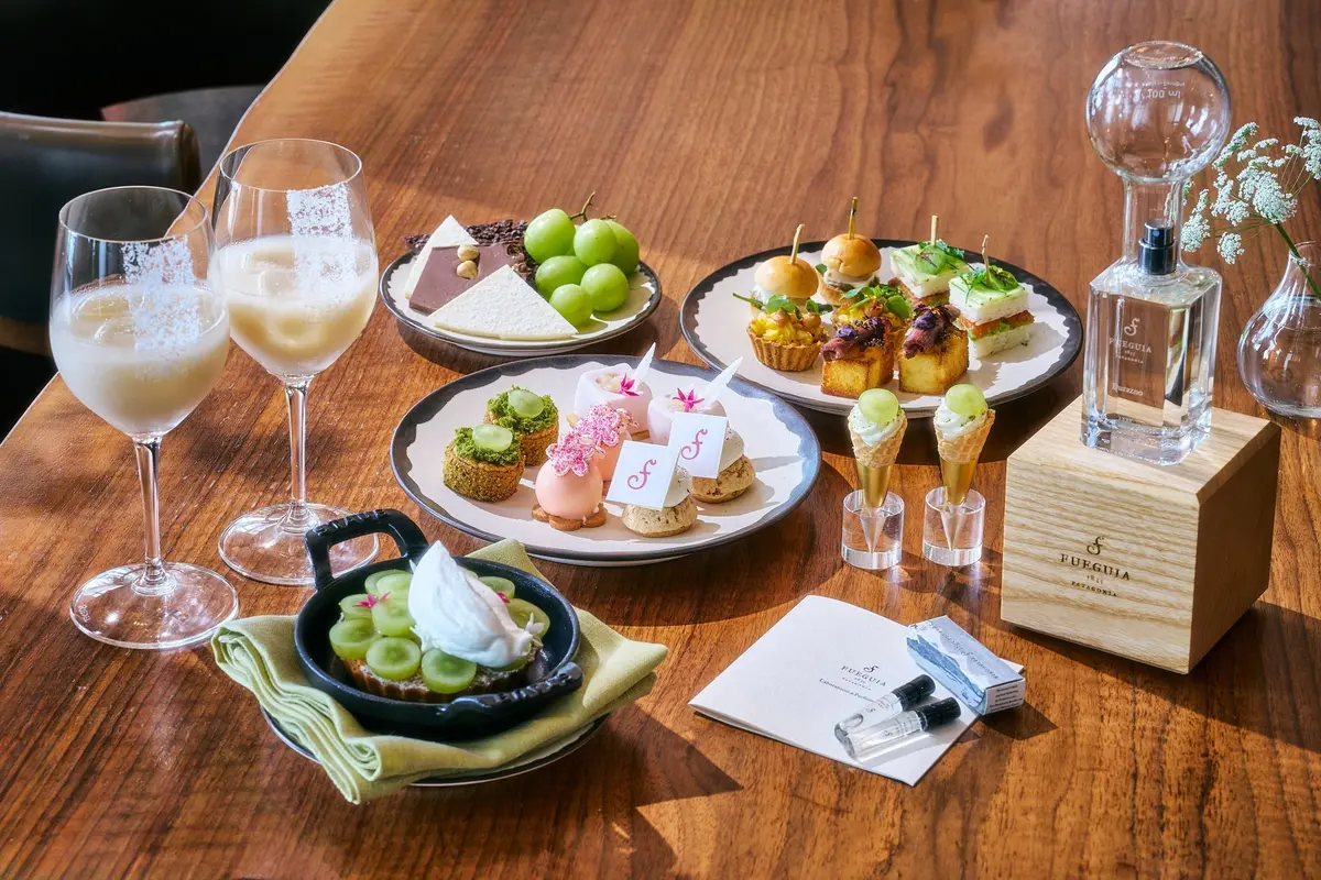 アフタヌーンティー　アンダーズ東京 ザ タヴァン グリル＆ラウンジ