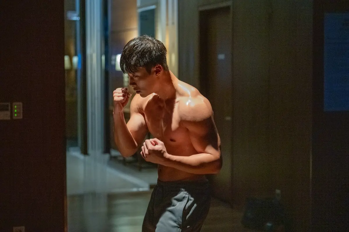 韓国ドラマ　Netflixシリーズ「ブラッドハウンド」シーズン1～2：独占配信中