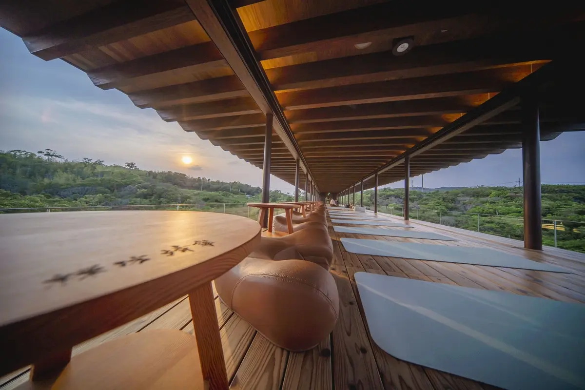 スパ＆ウェルネス　禅坊靖寧 ウッドデッキ 兵庫県 大人のひとり旅