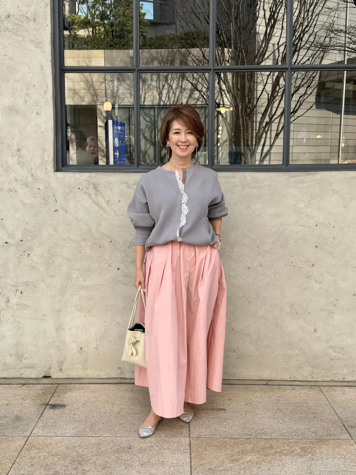 グレー×ピンクでつくる大人配色でバースデの画像_1