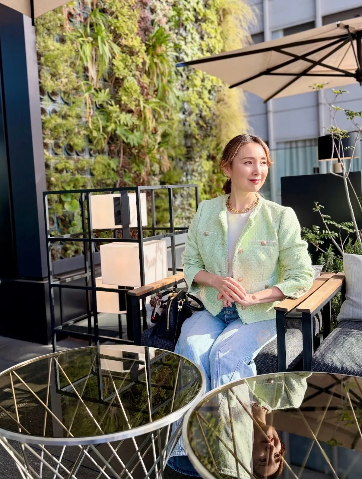 春らしい“デニム×ジャケット”でアラフィの画像_9