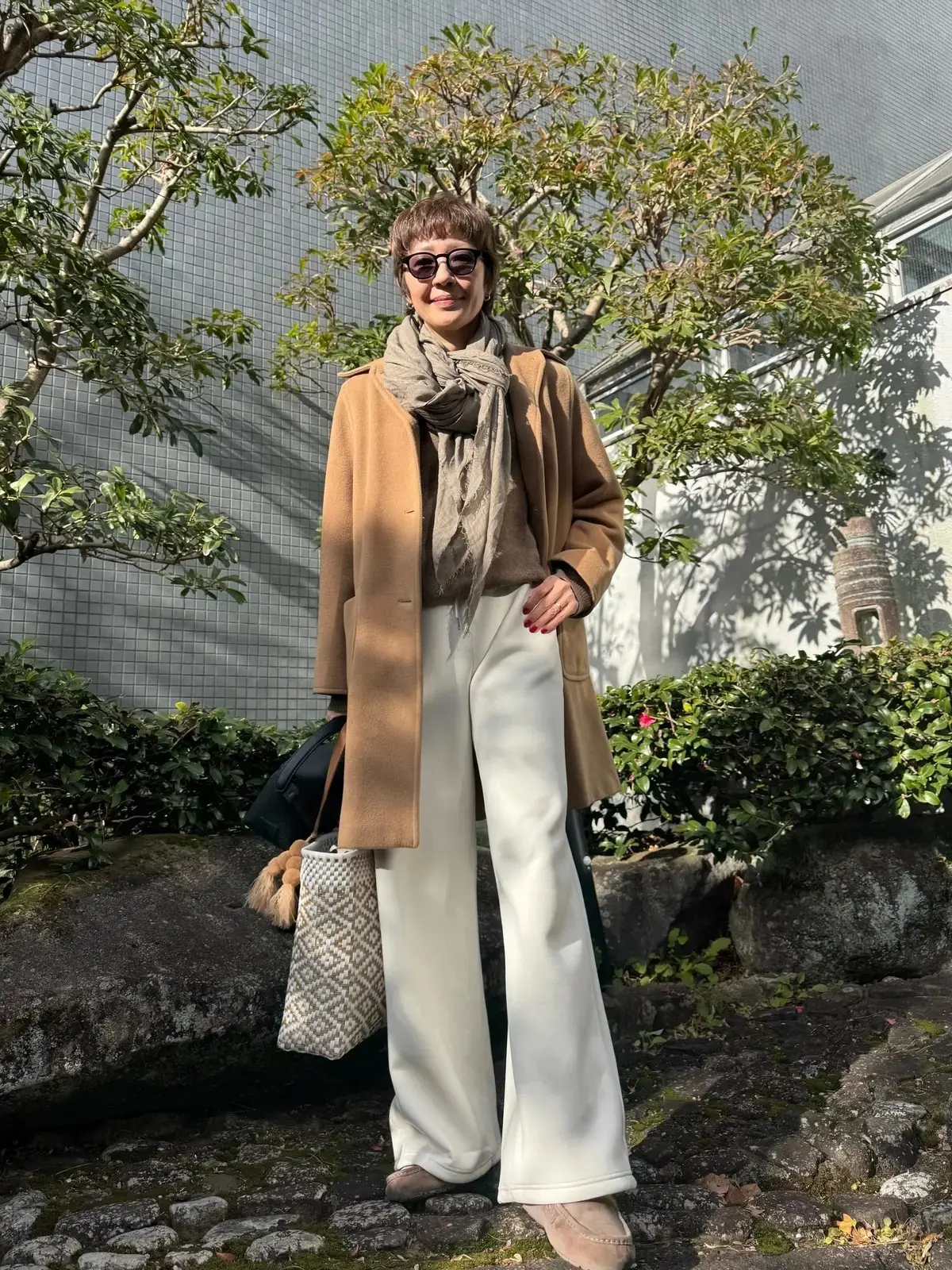 GU 白パンツ　ストール　コート