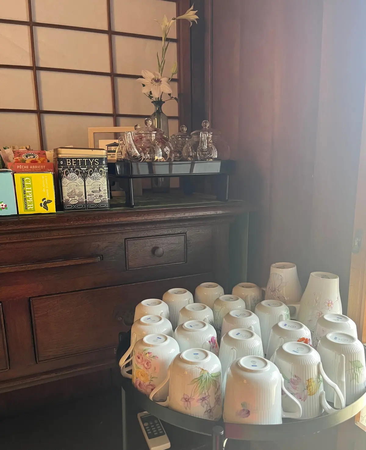 ポーセリンアートのカップ