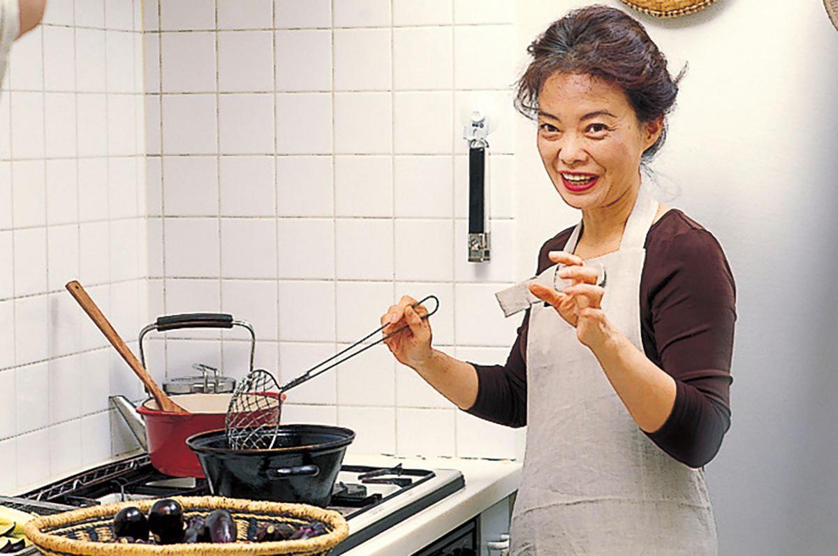 料理家として活動しはじめた時代。（『LEE』’95年11
月号料理特集より）　撮影／星野達郎