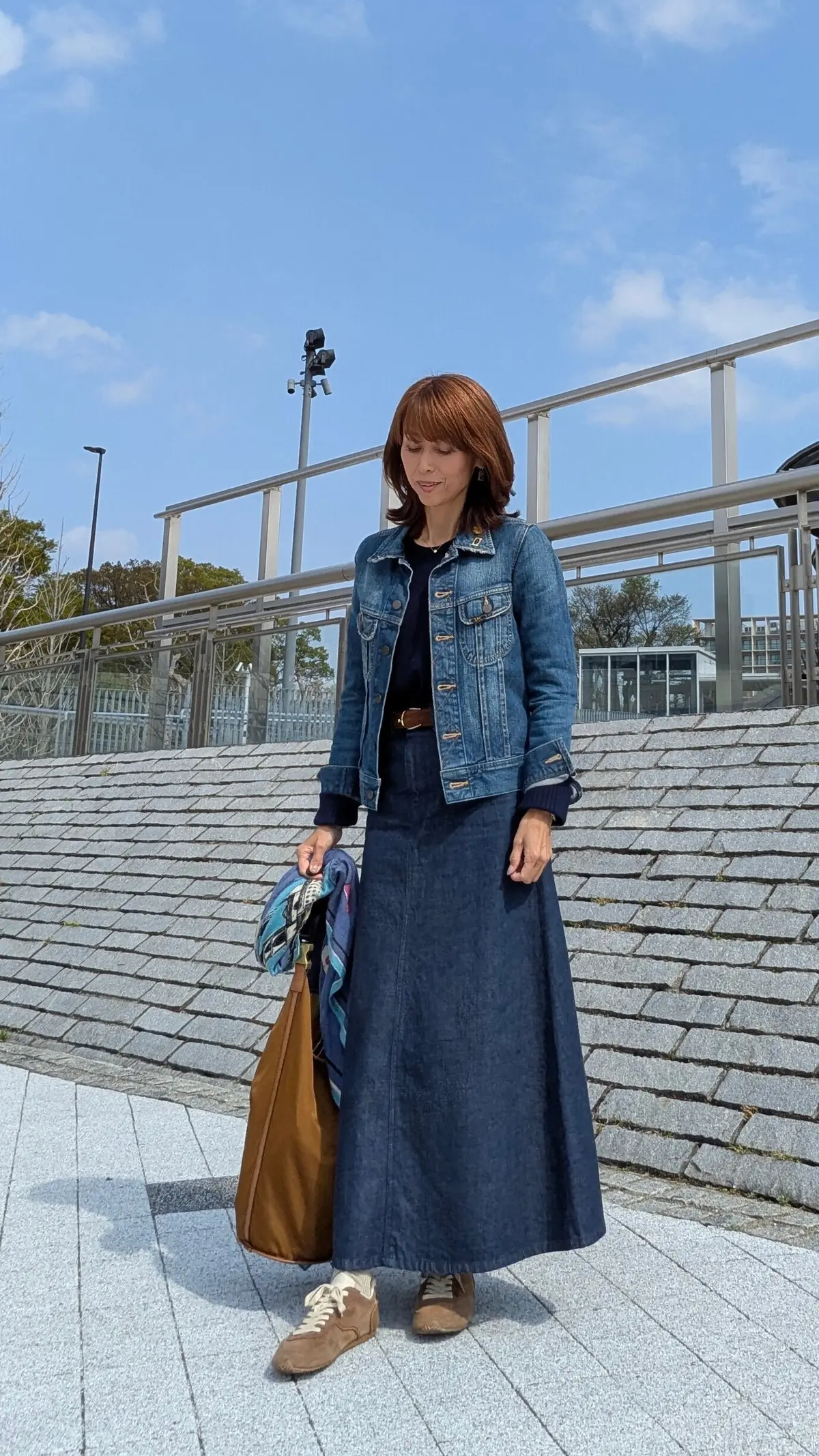 デニムジャケットコーデ