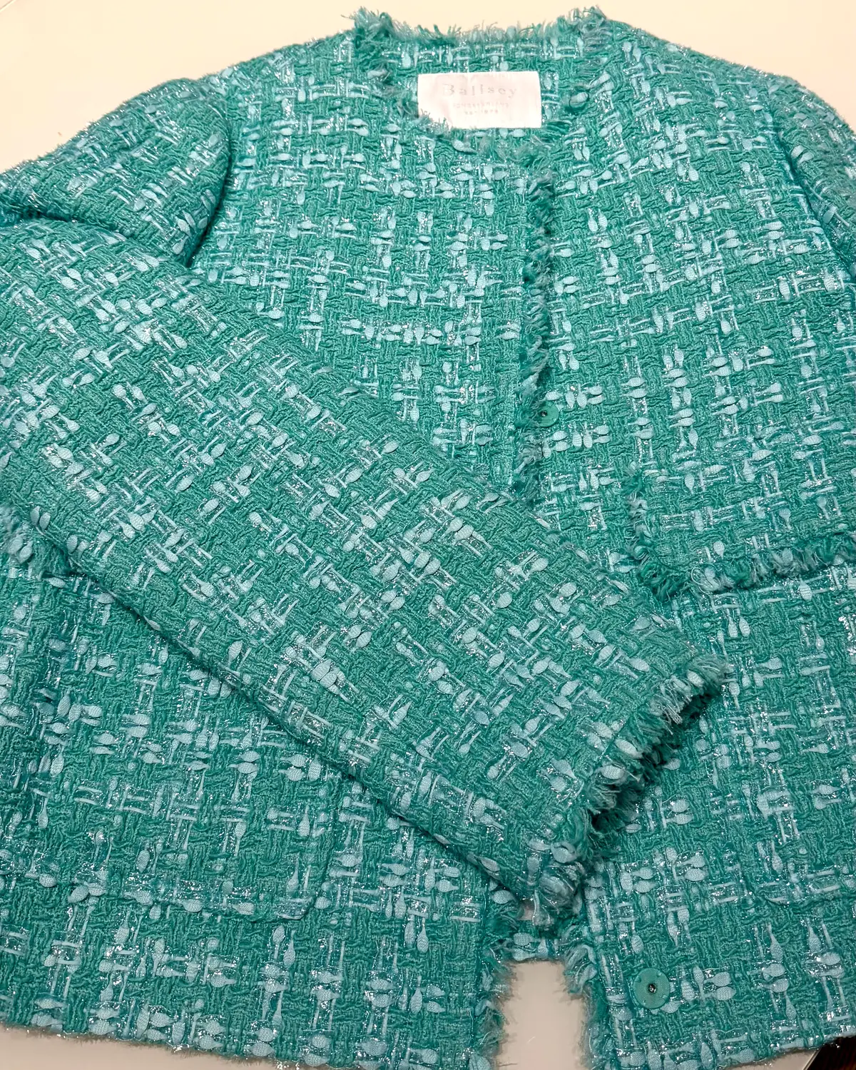 エクラ 華組　大岩三智子さん　モスキーノ　ショートトレンチ