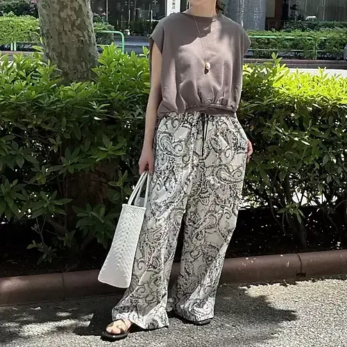 気温25度前後の服装は？大人の初夏コーデの画像_3