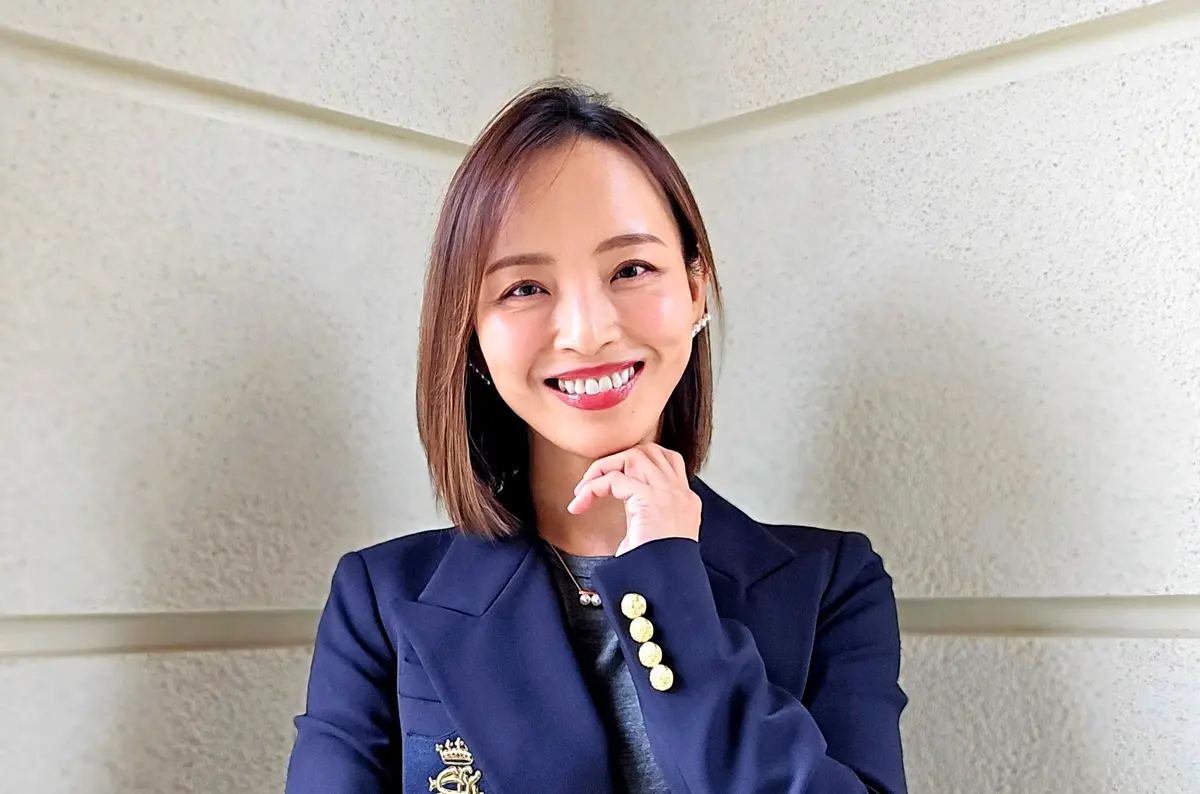 エクラ 華組　大岩三智子さん　紺ブレコーデ　ポロラルフローレン　TASAKI　パール　オケージョン　アクセサリー使い