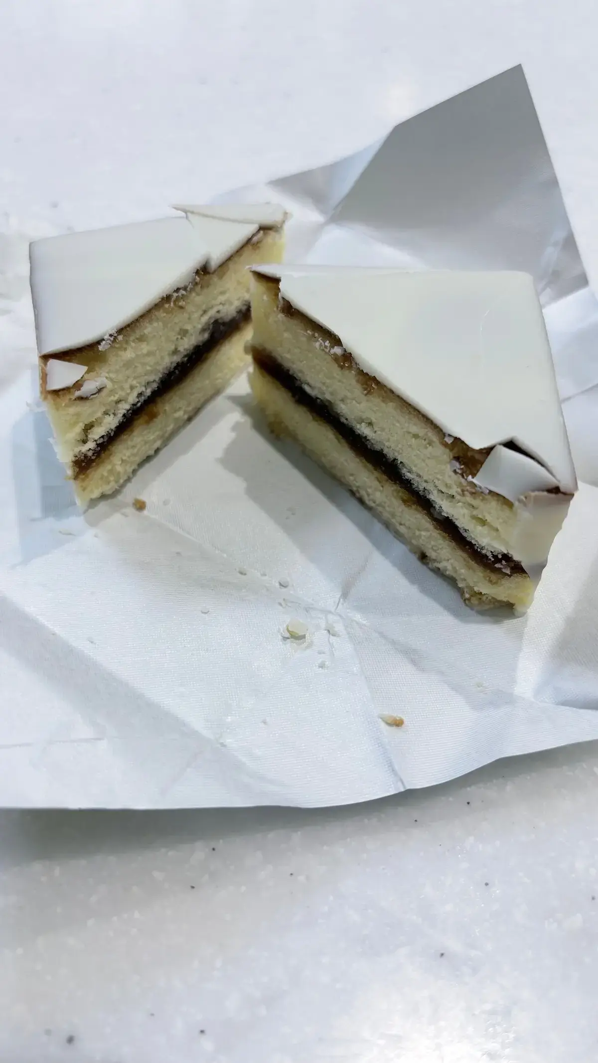 紀子様も召し上がった和歌山のデラックスケーキ