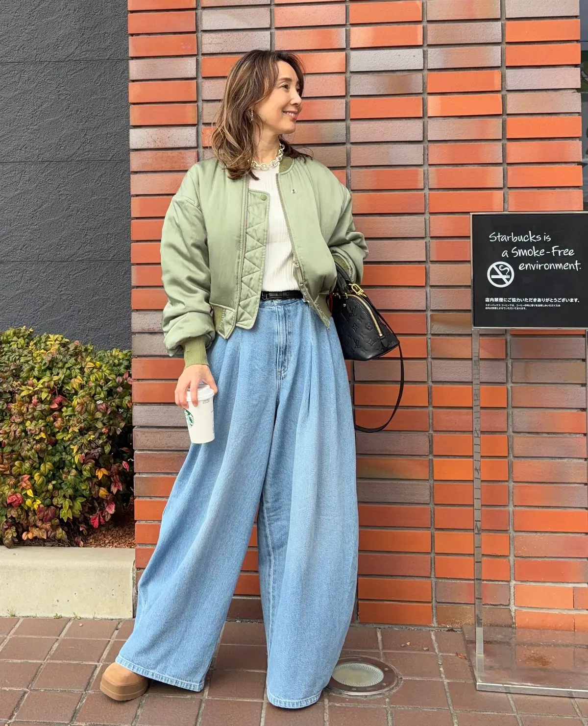 エクラ 華組　倉爪佐和さん　春アウター　50代　春コーデ　全身コーデ