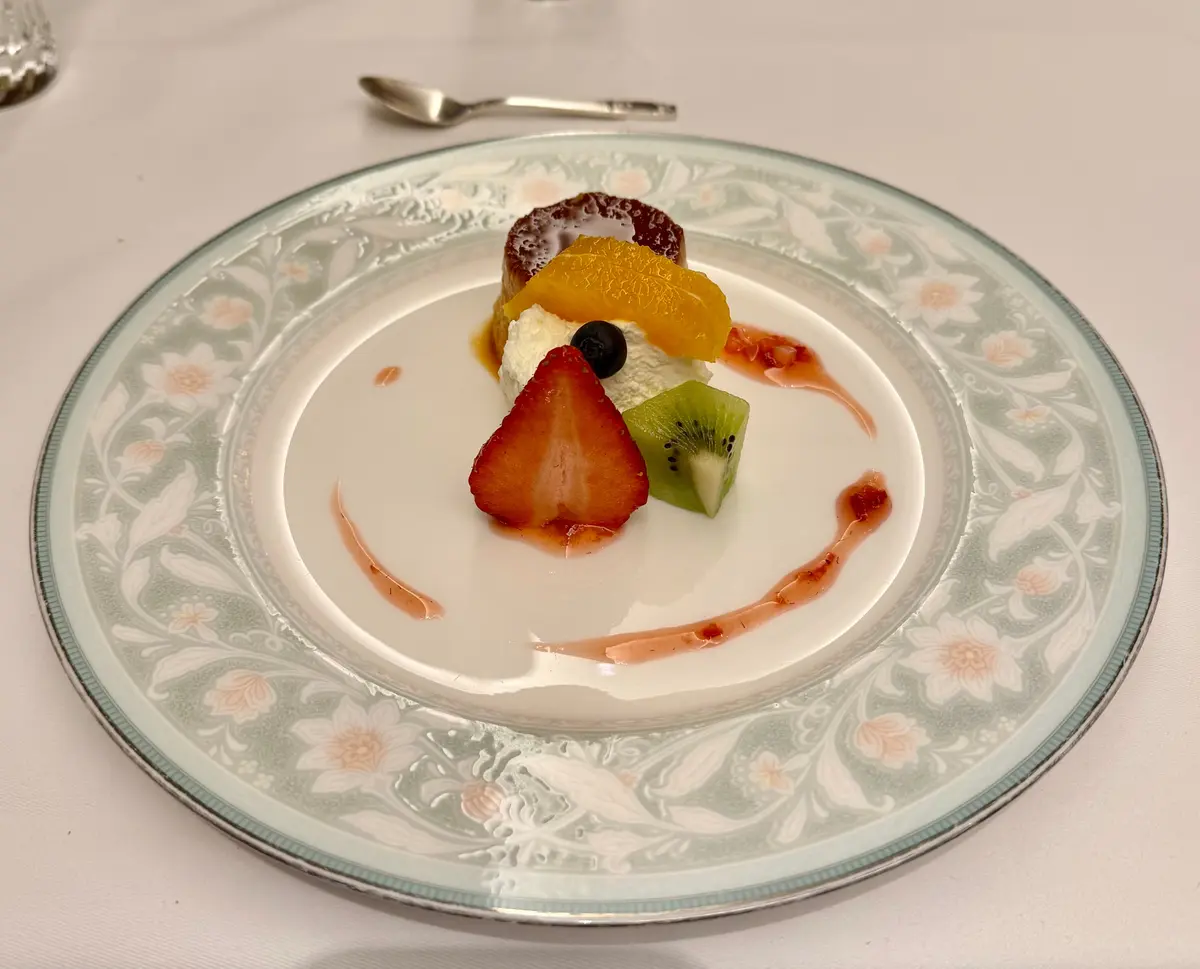 銀座三越１階にあるレストラン eclatエクラJマダムランチ