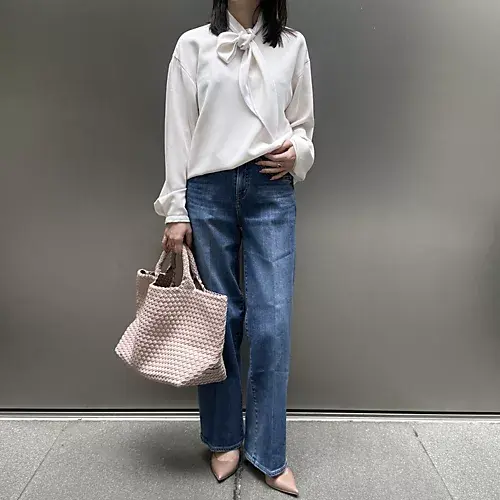 E by eclat 【とろみ】スカーフつきブラウス