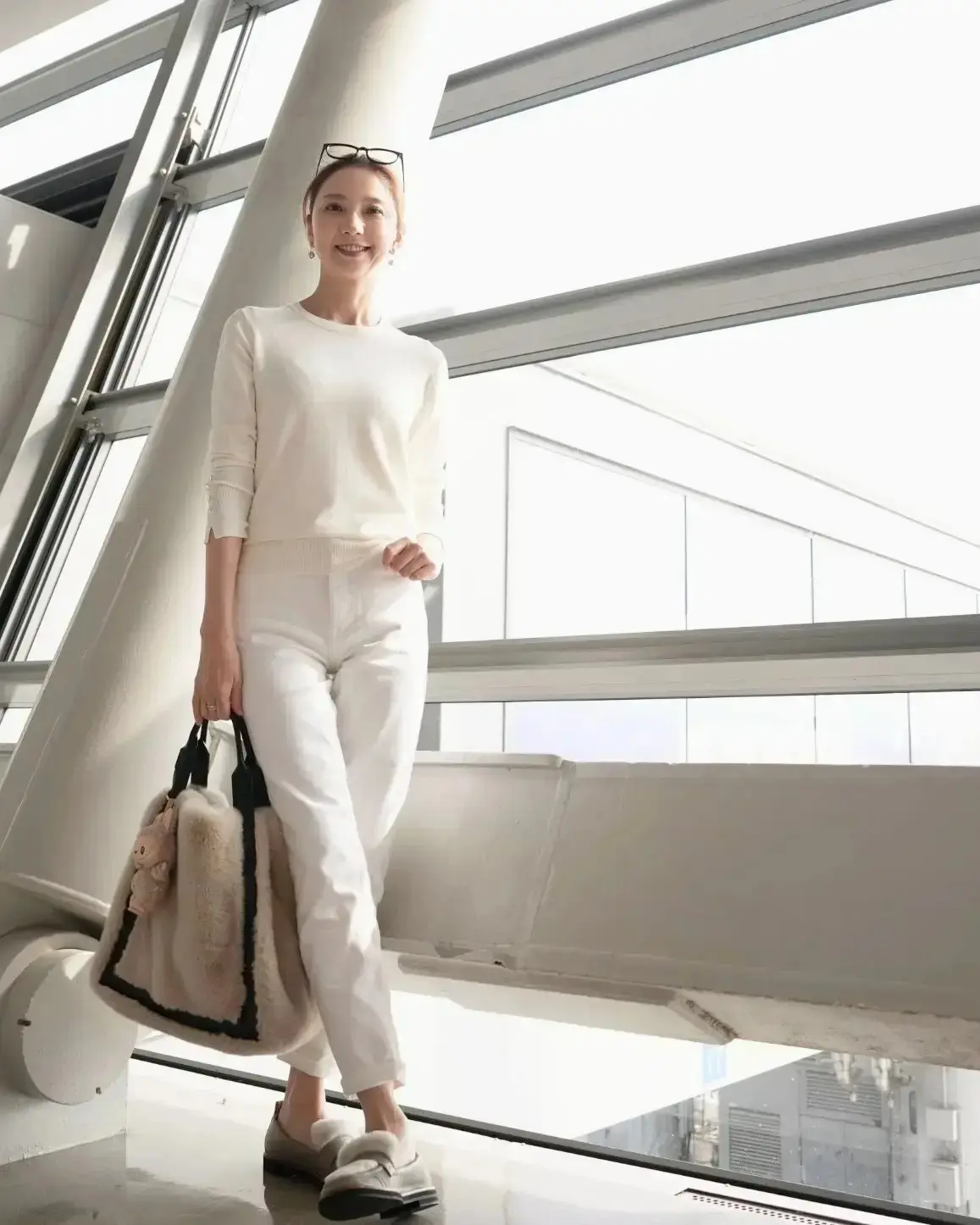 【40代・50代 冬のZARAコーデ】足もとのおしゃれもぬかりなく！スニーカーやブーツなど人気のシューズの出番増