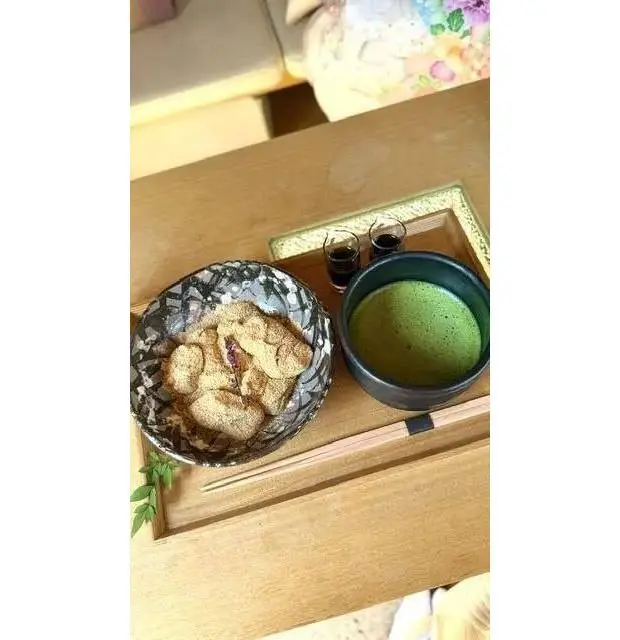 フォーシーズンズホテル京都　わらび餅と抹茶のセット