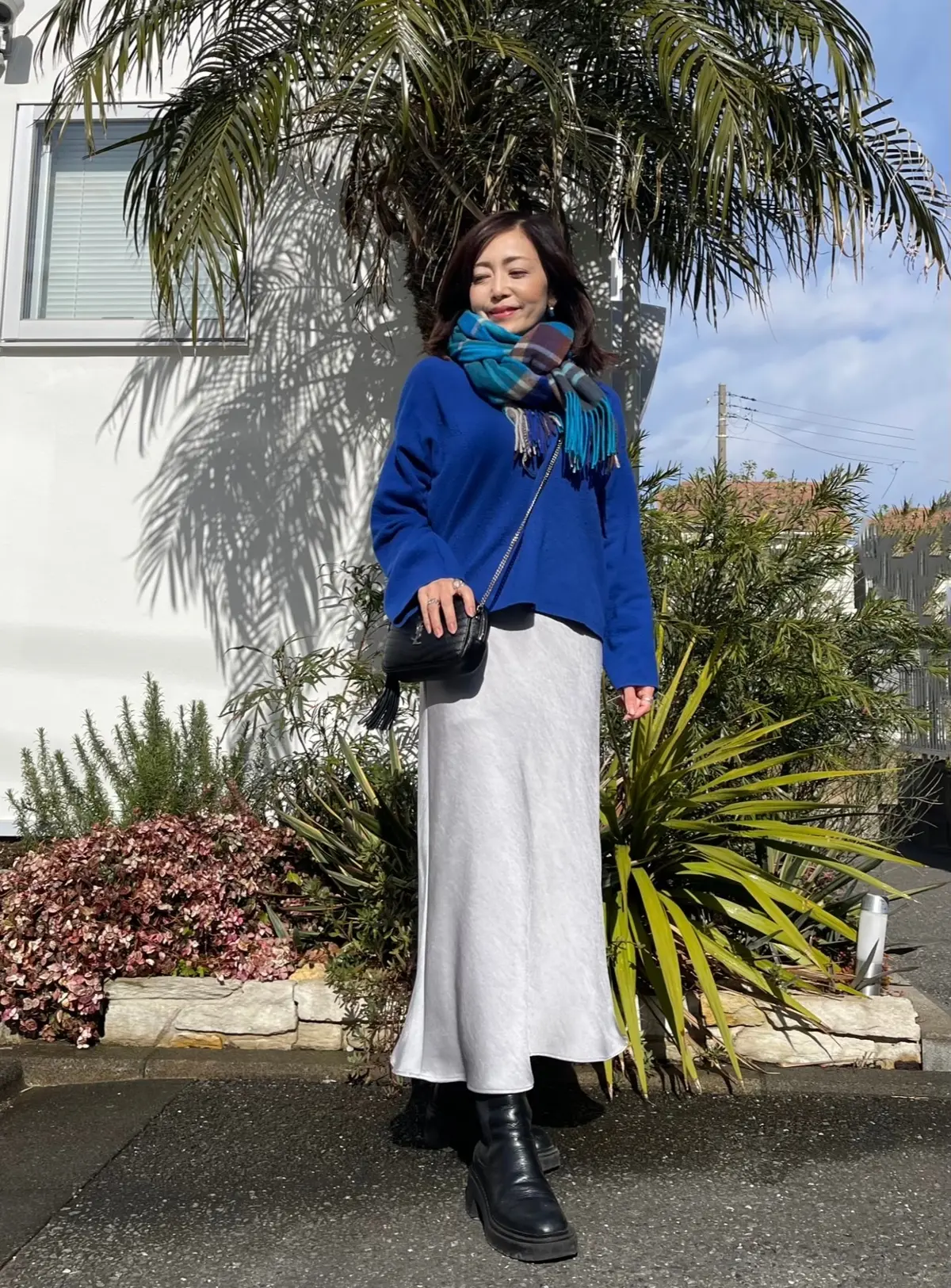 週末夫婦デートはロイヤルブルーのニットとの画像_14