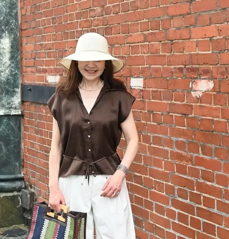 二の腕カバー　ZARA ブラウス