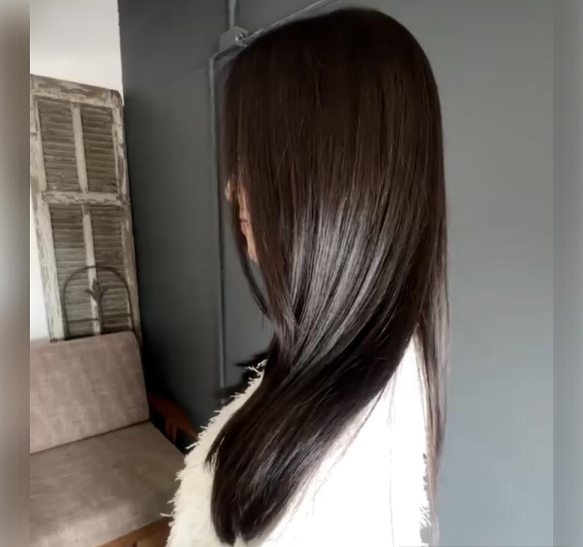 ・艶髪ヘアスタイル・自然なボリュームで纏まりのあるヘアの画像・ヘアトリートメント施術後画像・ハリスノフトリートメント施術後画像