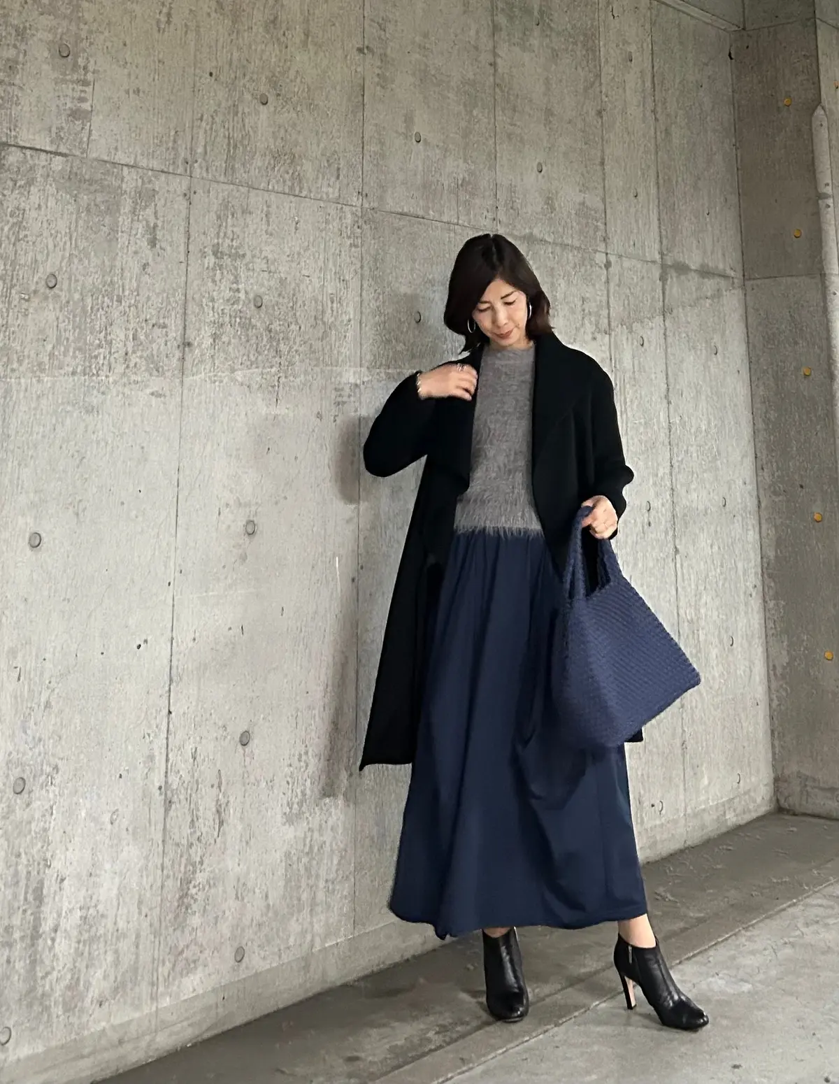 ネイビーが主役のコーデの画像_5