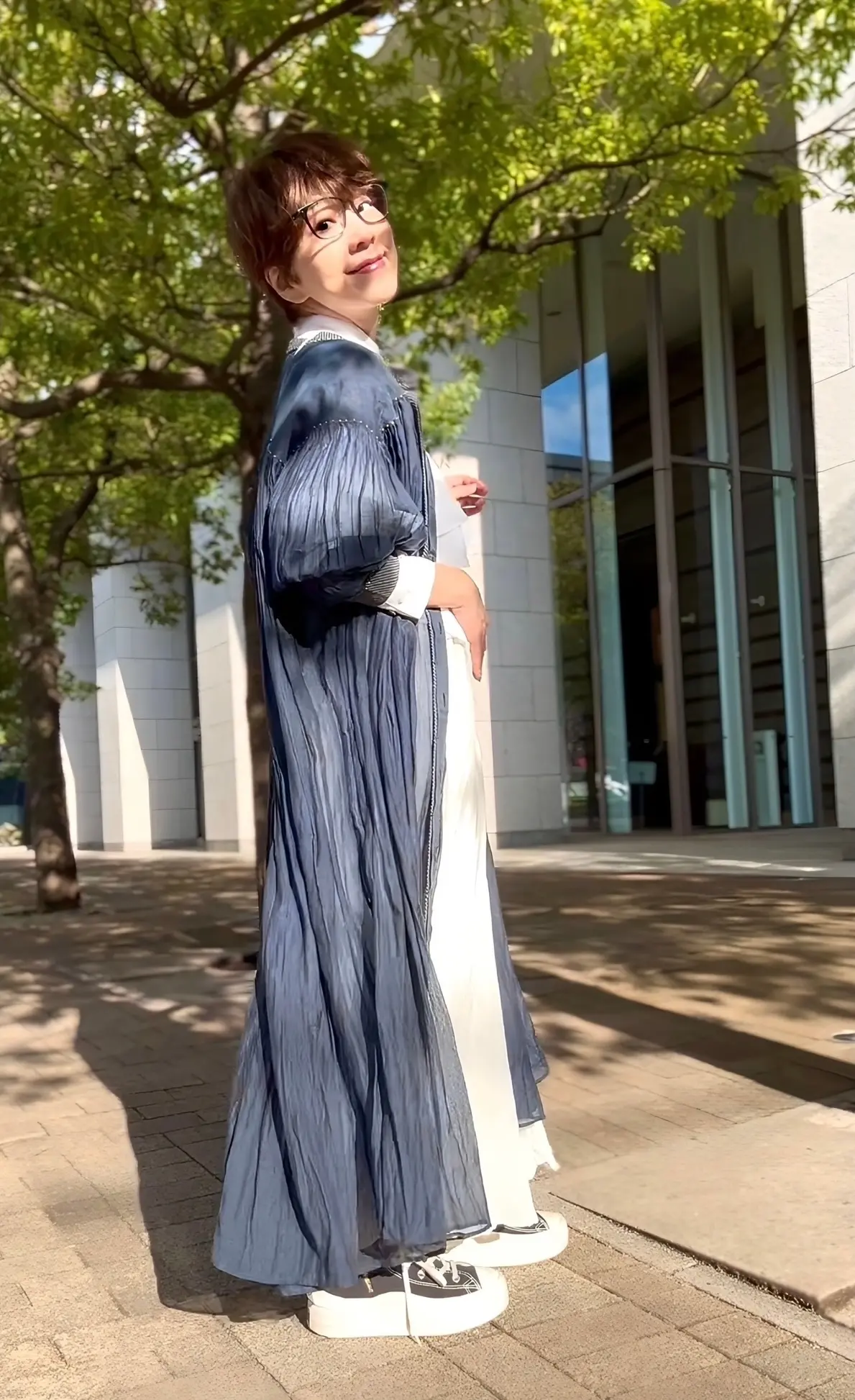 肌寒い春の日におすすめの大人レイヤードスの画像_2