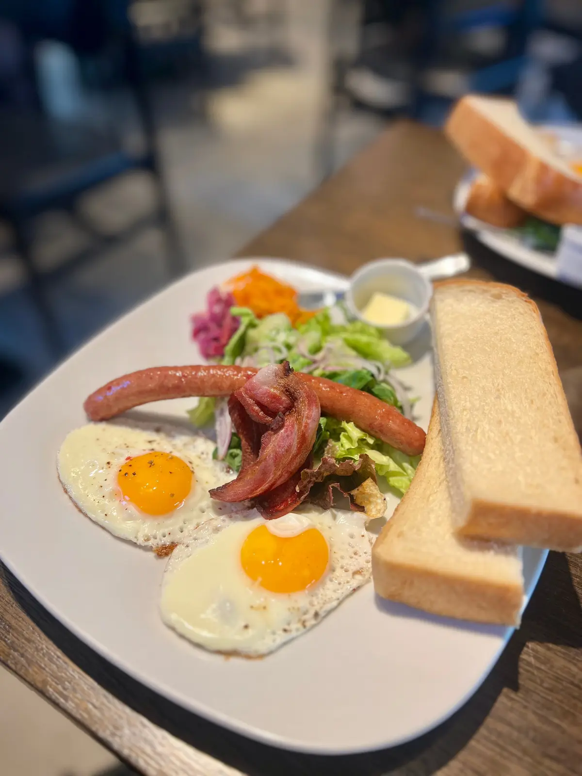 ロングブーツはグレーを選んでときめいていの画像_4