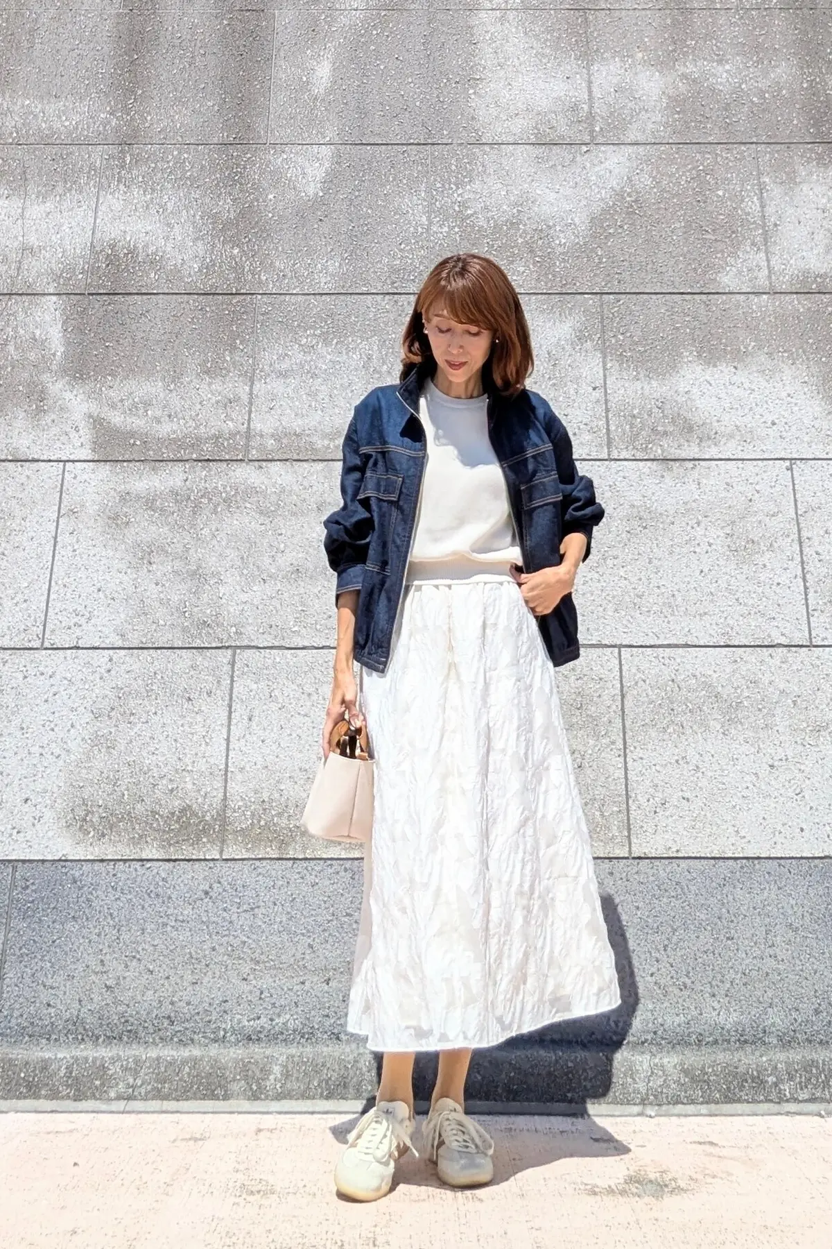 デニムジャケットコーデ