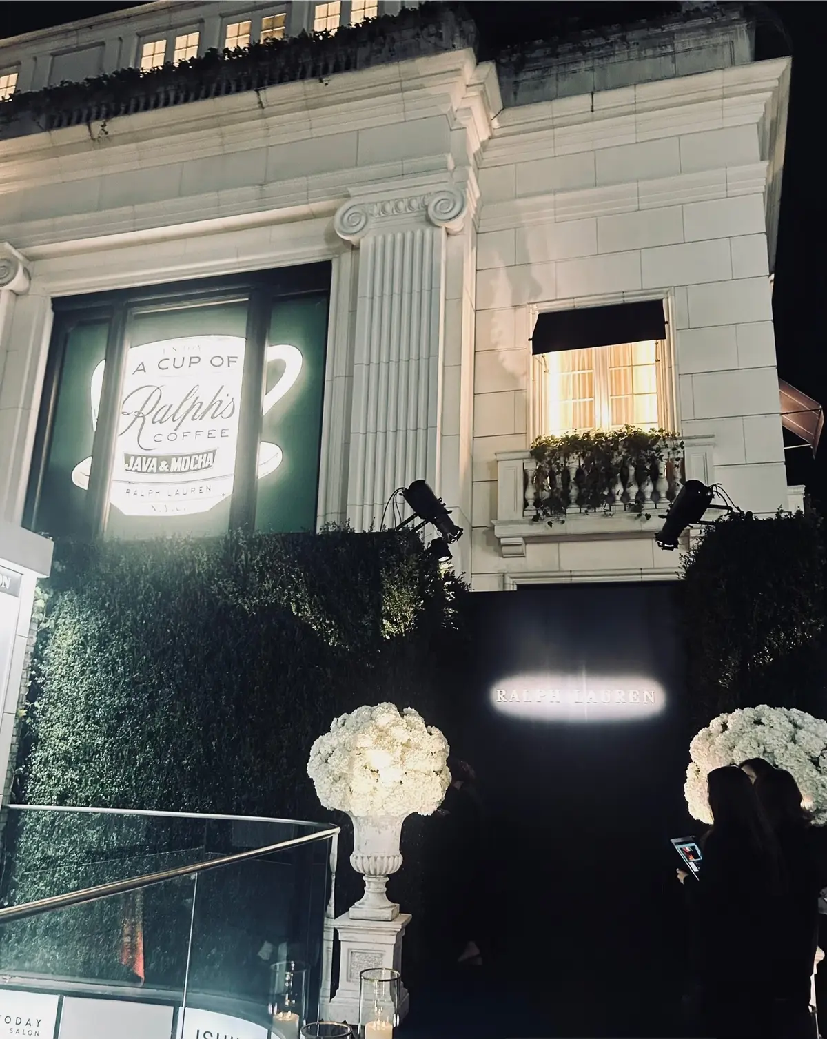 ラルフローレン表参道店　20周年パーティ　外観