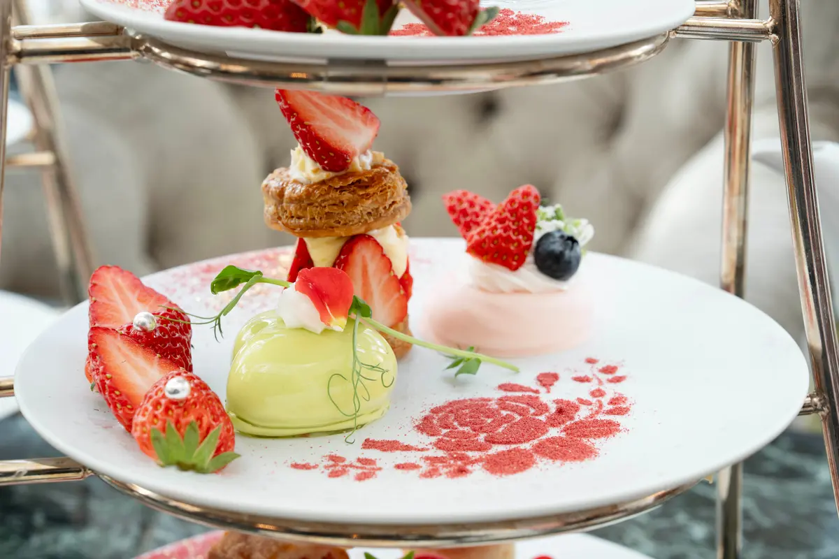 ウェスティンホテル大阪「ロビーラウンジ」　アフタヌーンティー　スイーツ