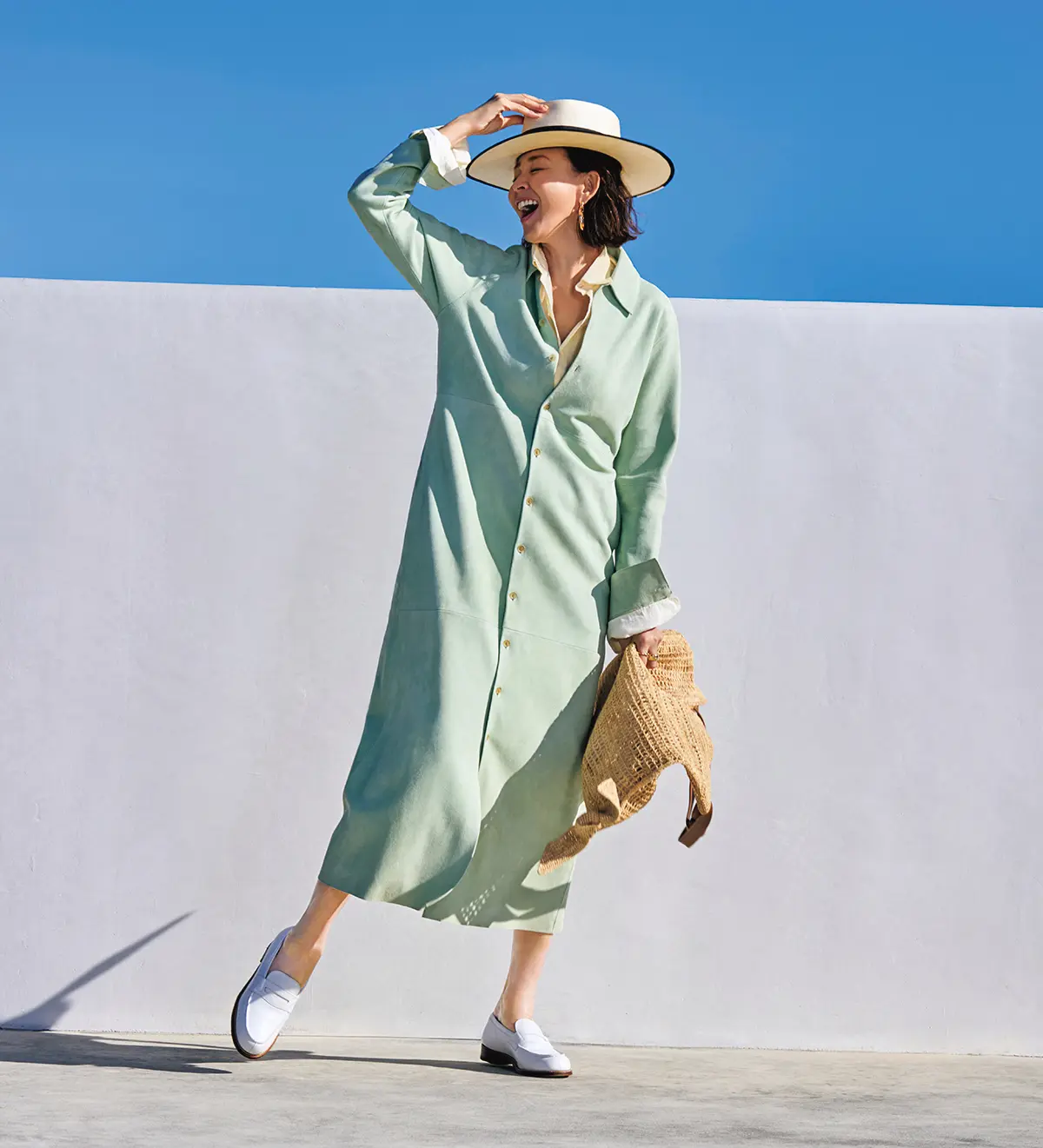 春の息吹を感じるフレッシュな色合わせ。 マテリアルの妙で大人のセンスを！